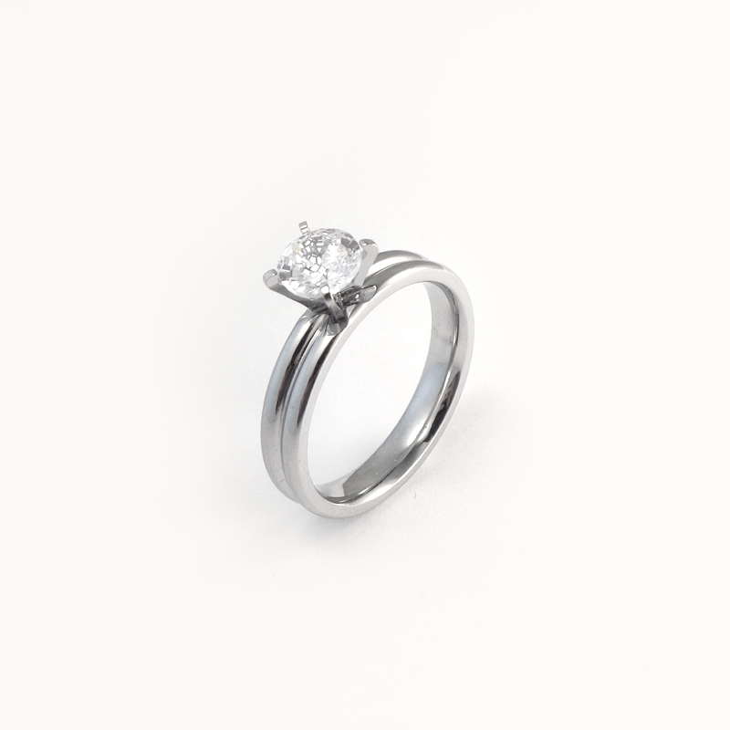 Sæt med forlovelsesringe - 1 stålring & 1 ring med sten - 4 mm - 4