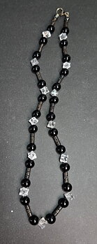 Svart Onyx med Bergkristall Merkabas halsband