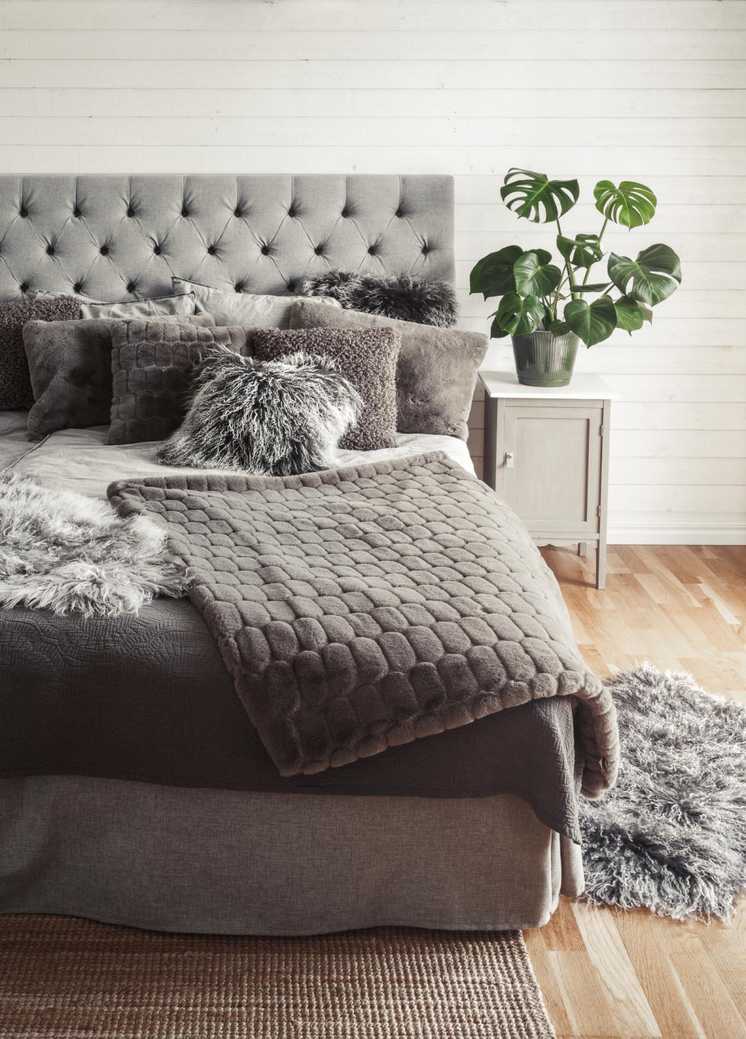 Fluffy Cushion - Grey 40x60 cm - 2