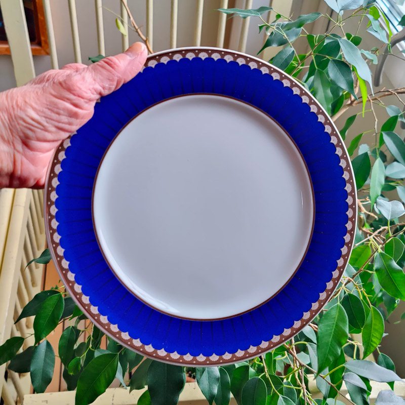  Marianne Royal Blue assiett från Fyrklövern