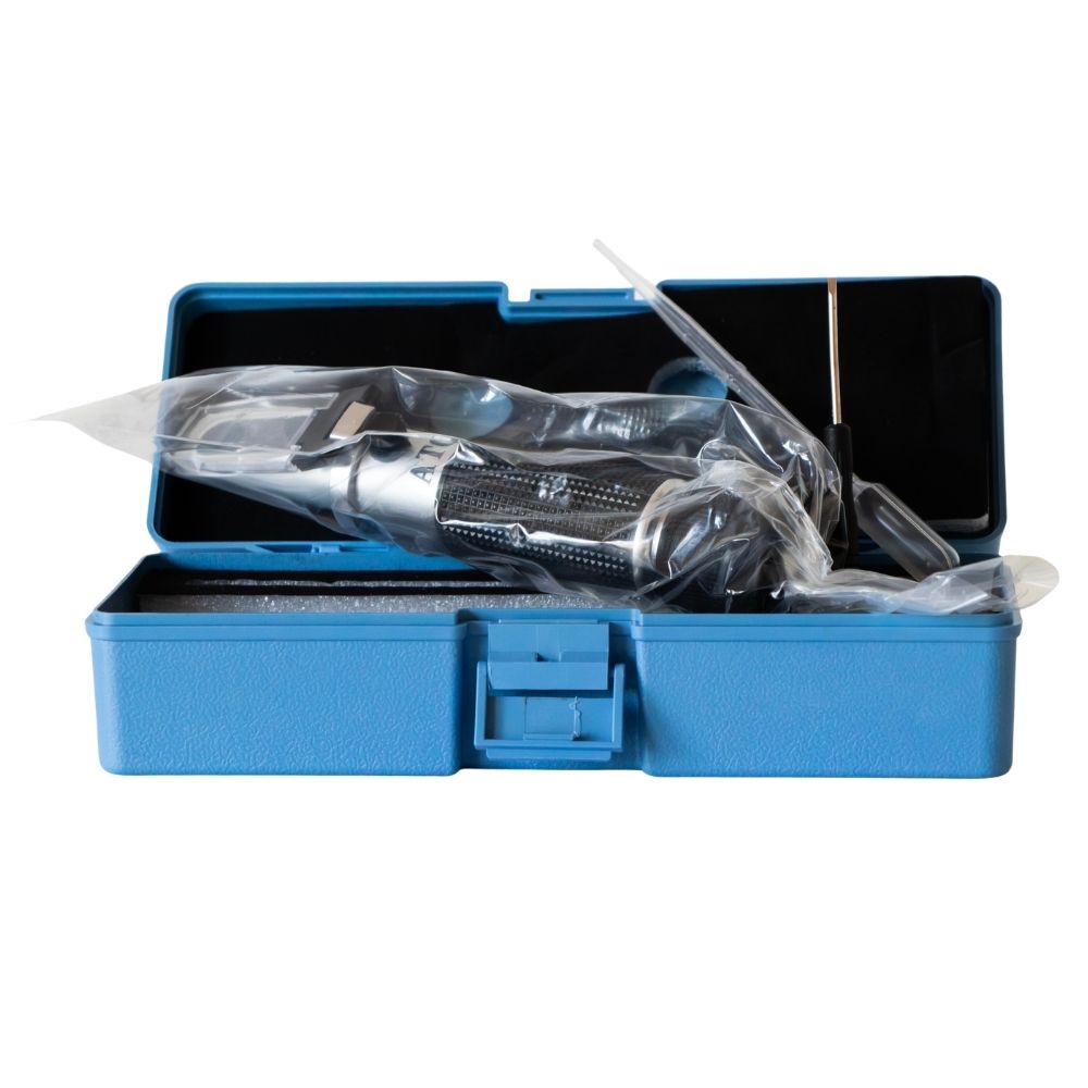 VetProvide biestmeter refractometer met pipet en schroevendraaier in blauwe box.