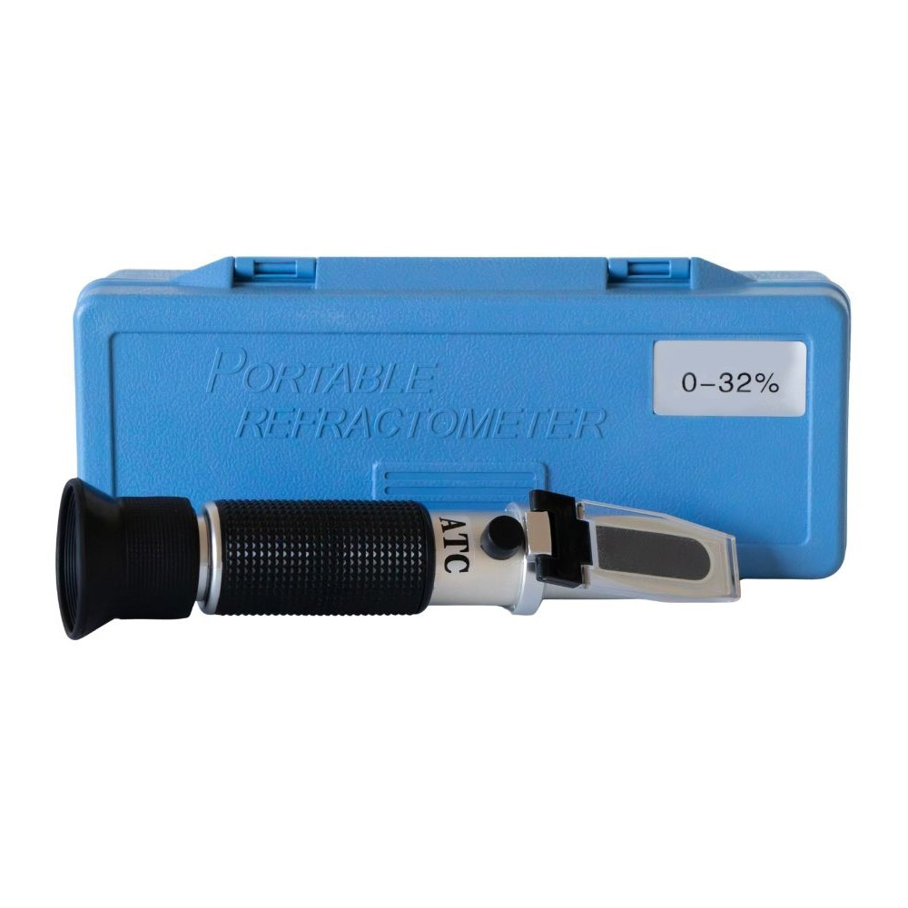 VetProvide optische biestmeter refractometer naast blauwe beschermbox.