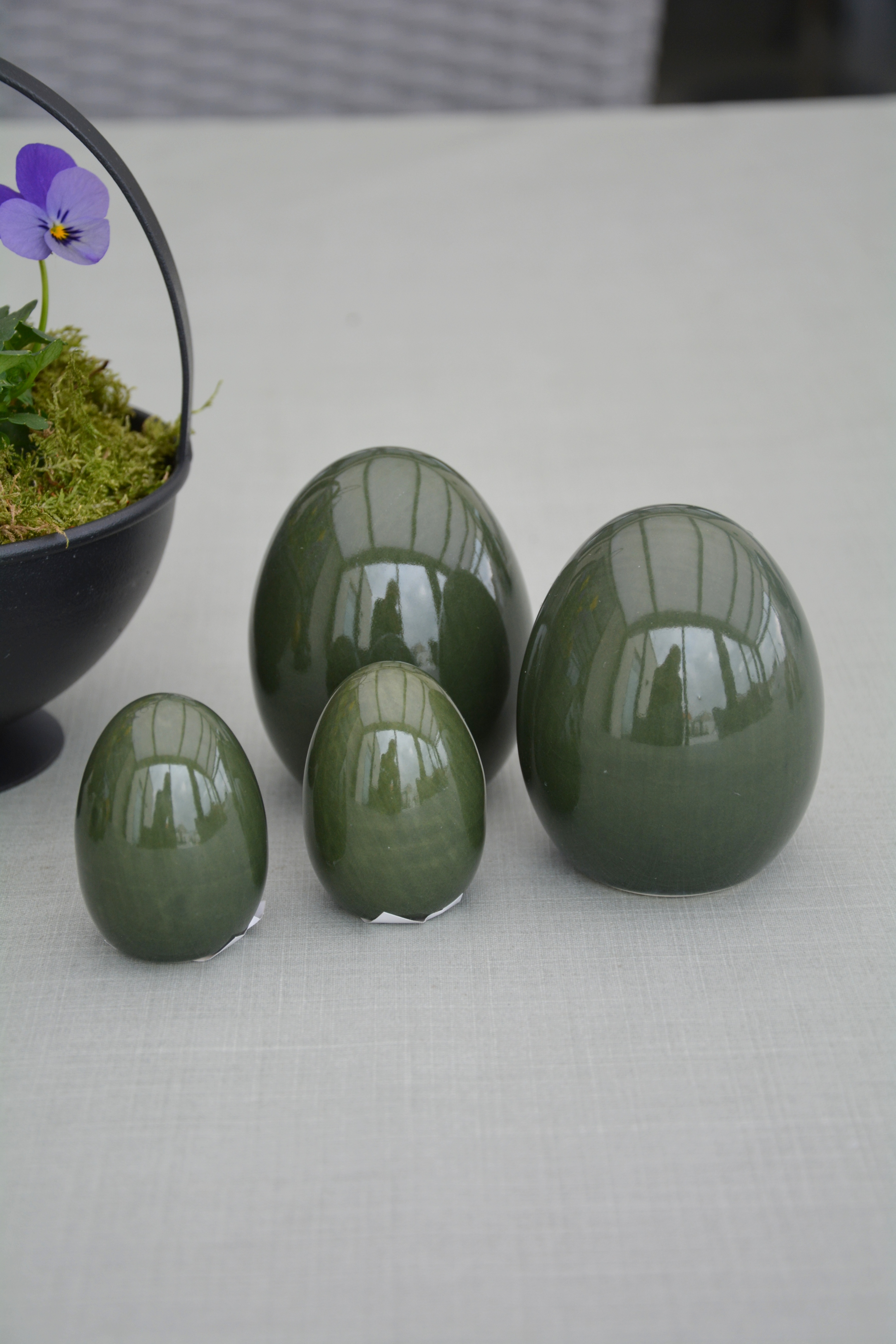 Ägg Agda grön keramik litet 5,5 cm