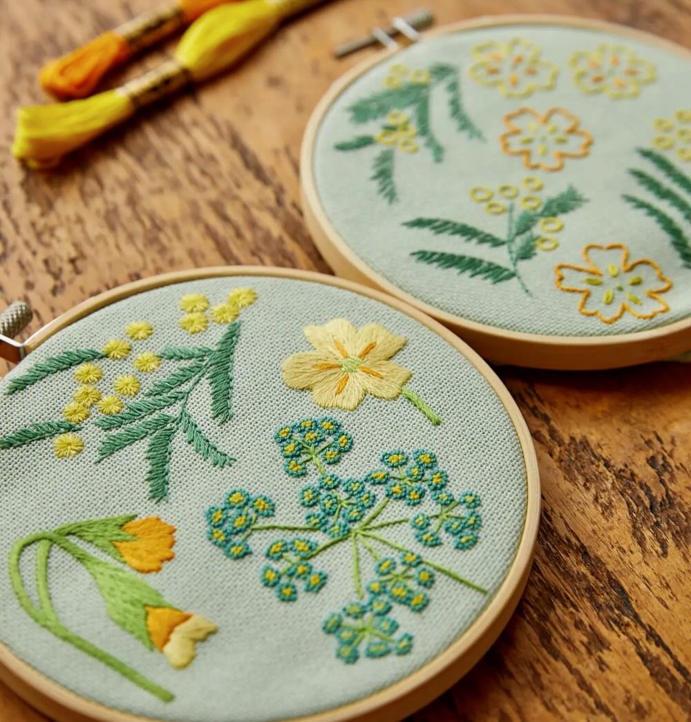 The Quiet Garden Embroidery Duo Kit DMC Mindfullness TB169 - 4