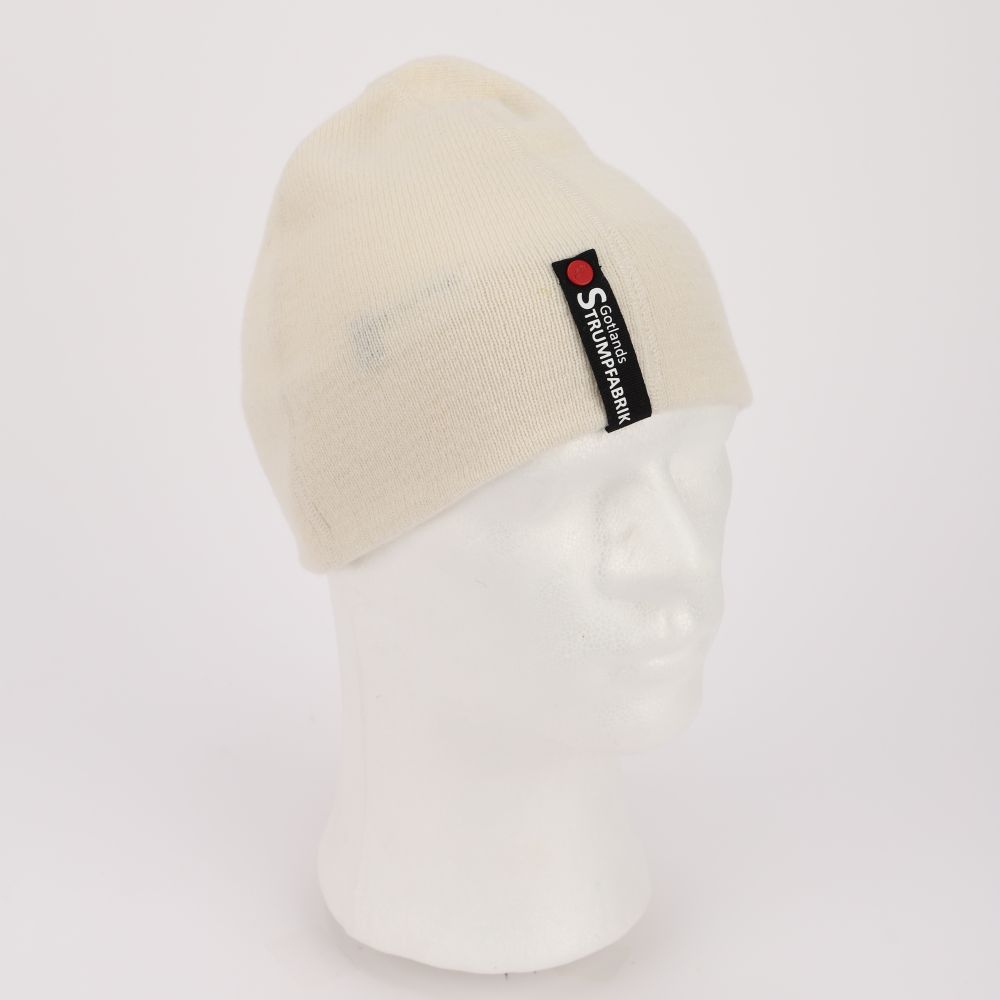 Jerseystickad lammullsmössa, naturvit