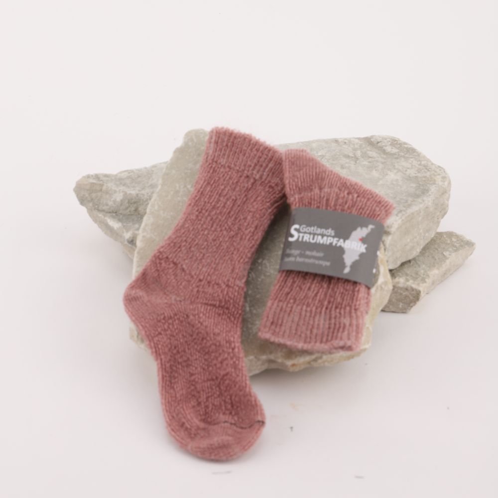 Rosa barnstrumpor av mohair