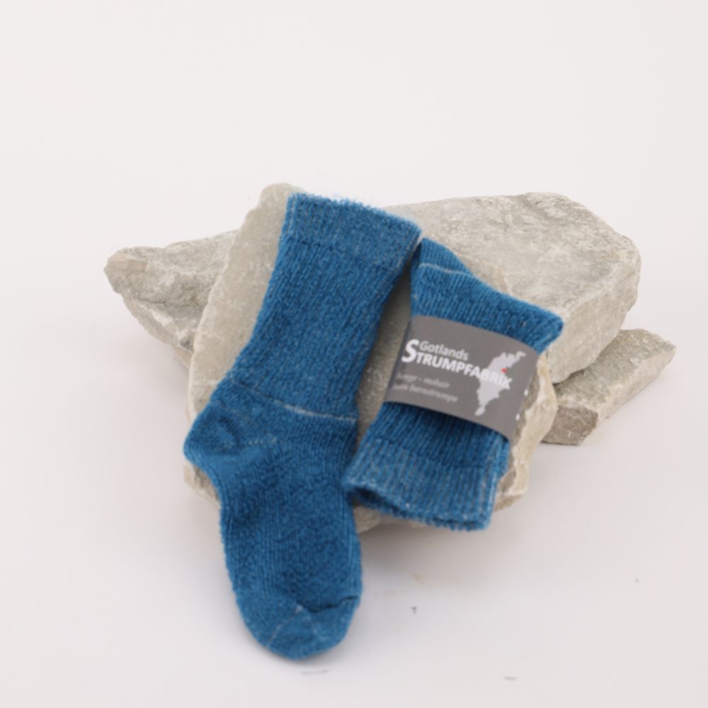 Blå barnstrumpor av mohair