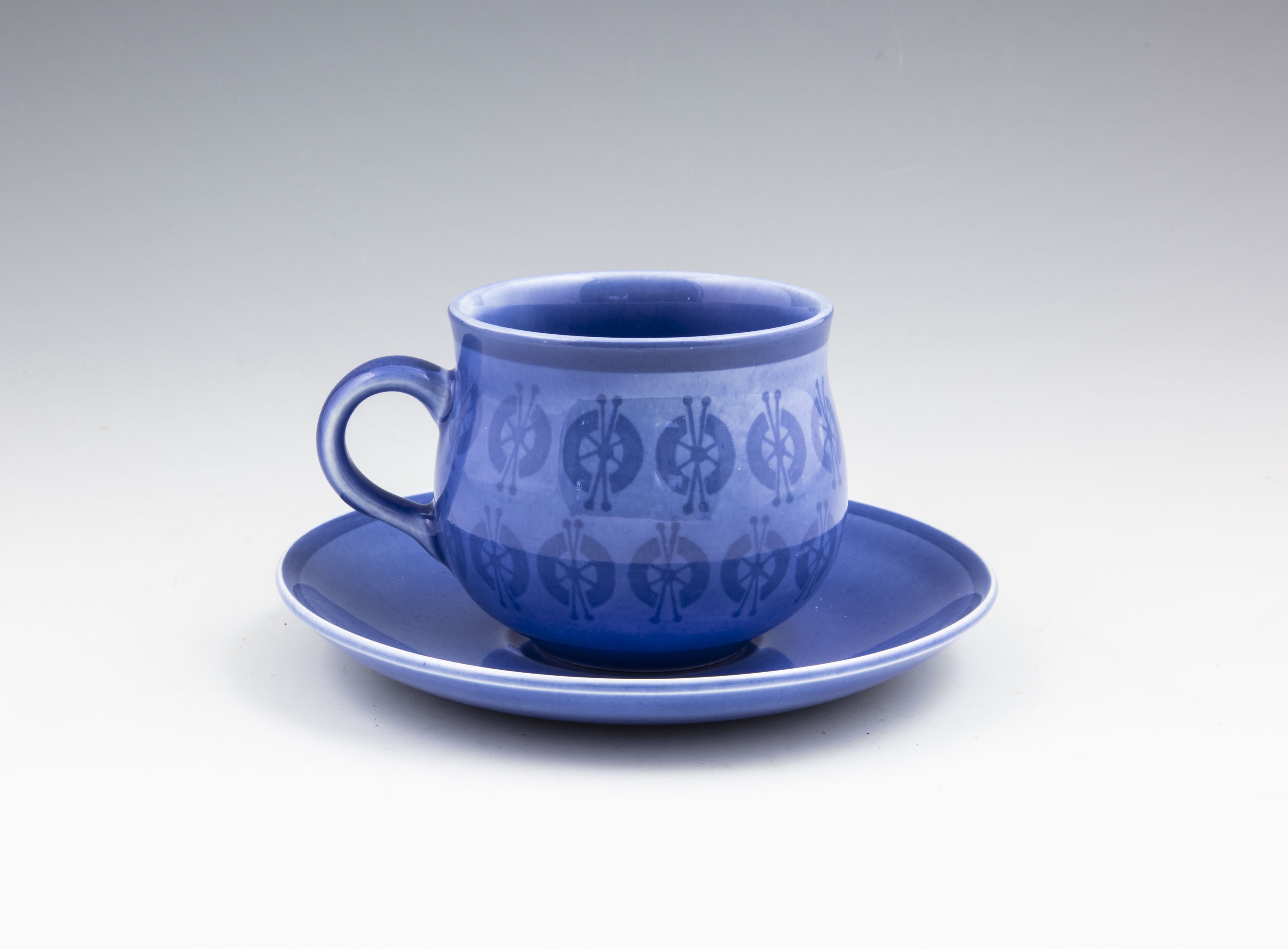 Josefin - Teacup with saucer - 2