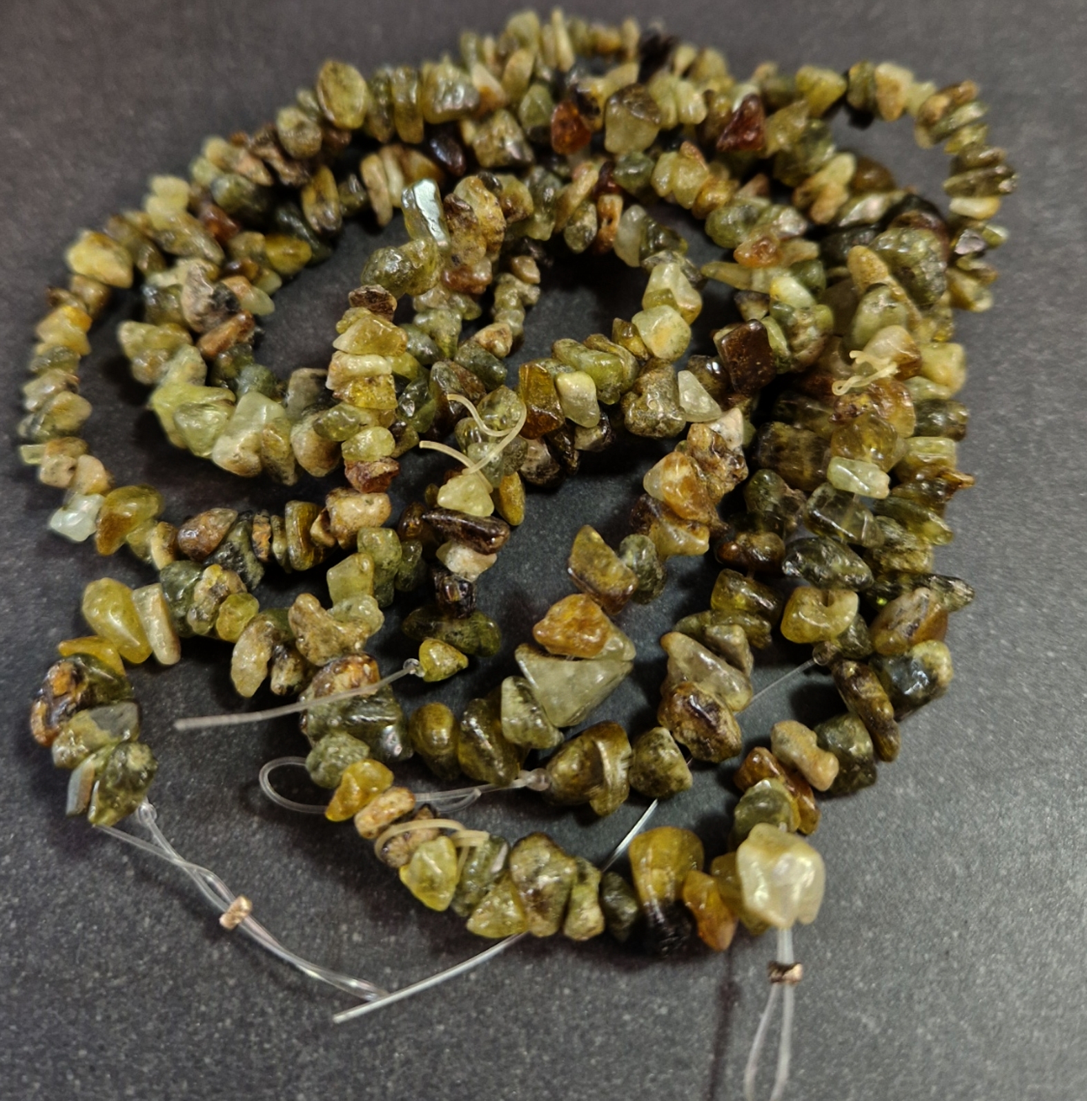 Grön Granat (Grossular) Pärlor på Sträng - Chip