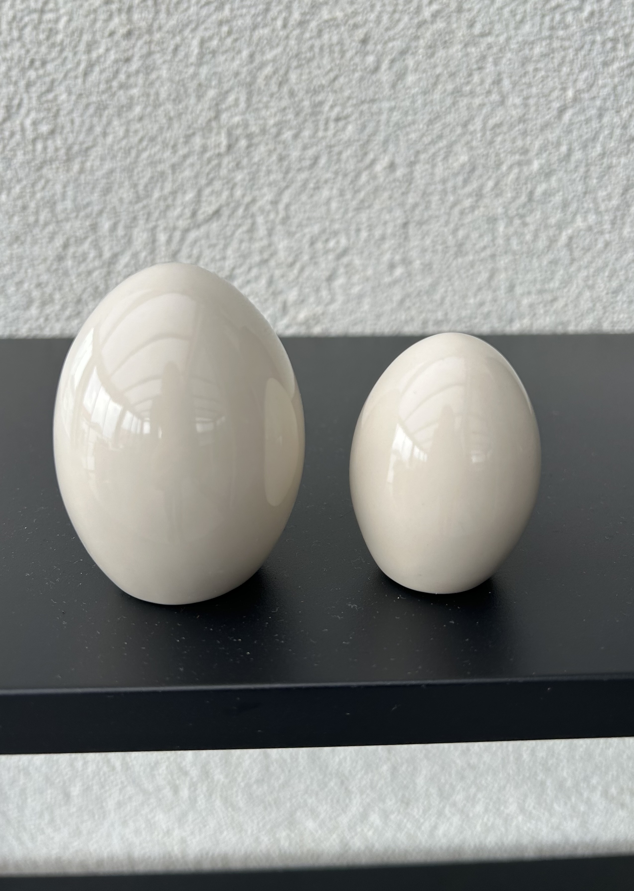 Ägg Hilda off white keramik litet 5,5 cm