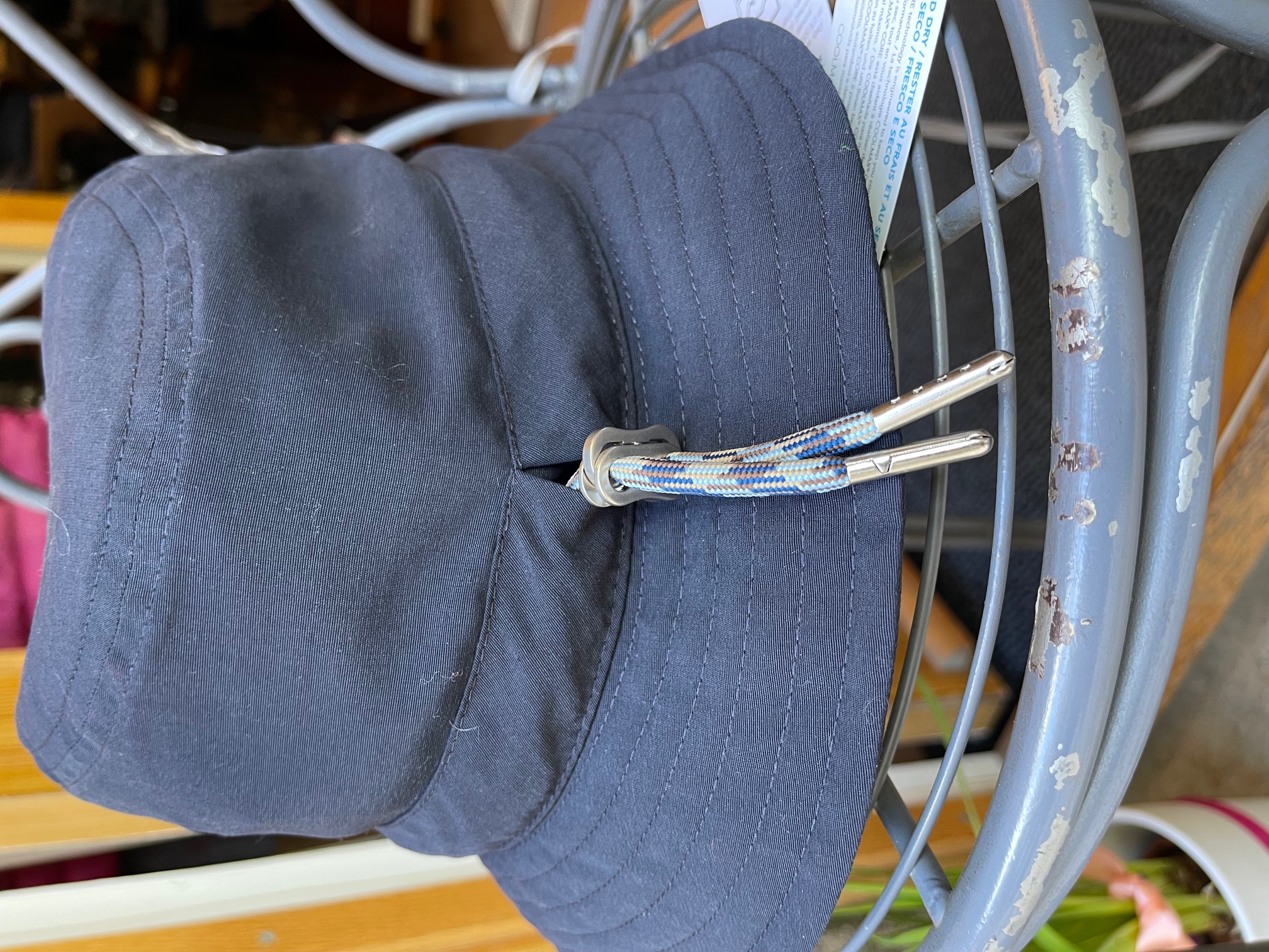  Buckethatt Emerson  UV80  + coolmax foder säljs på Hospitalsg 16  - 2