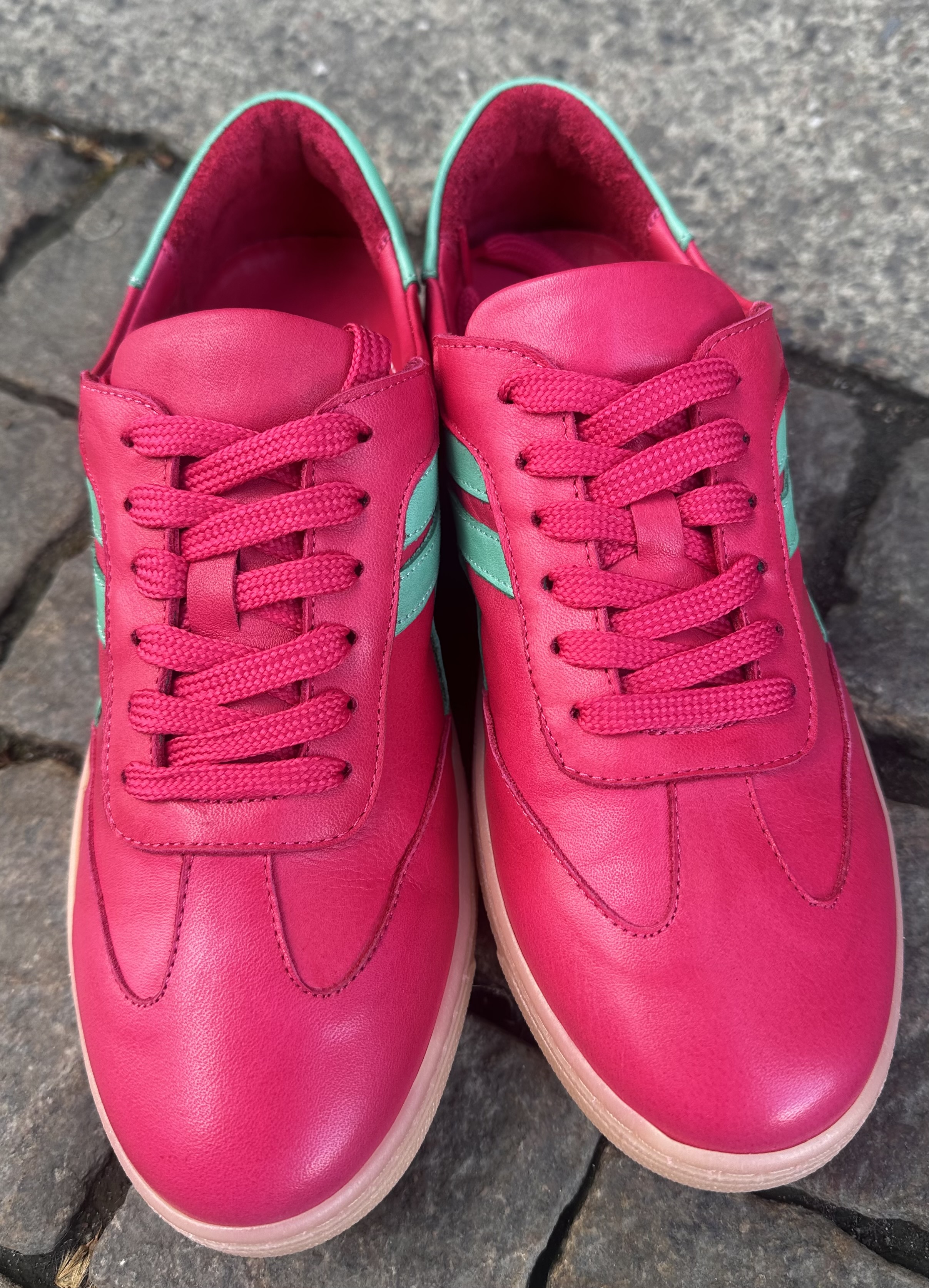 Sneakers Freya från  Andrea Conti, magenta/smaragd - 3