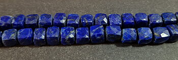 Lapis Lazuli Pärlor på Sträng - Fasetterad kub