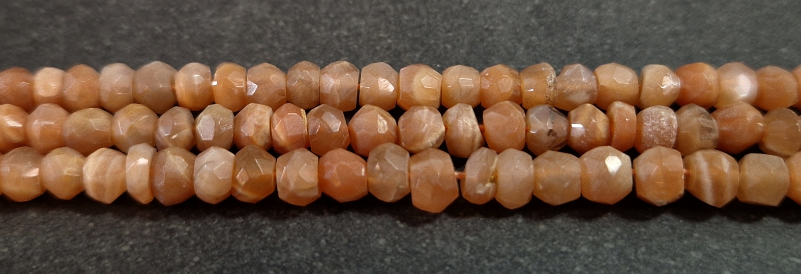 Beige / Orange Månsten Pärlor på Sträng - Grov Fasettering - 2