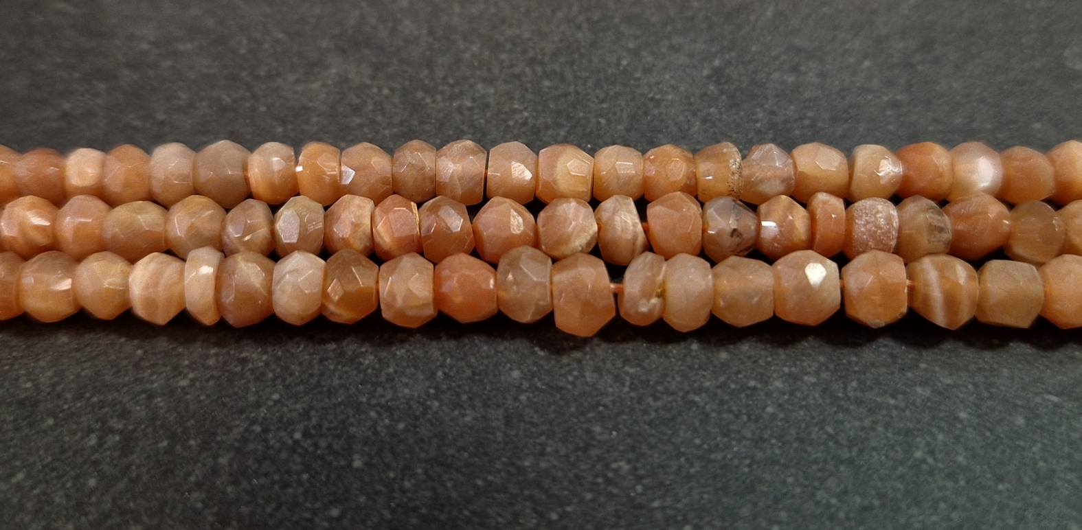 Beige / Orange Månsten Pärlor på Sträng - Grov Fasettering