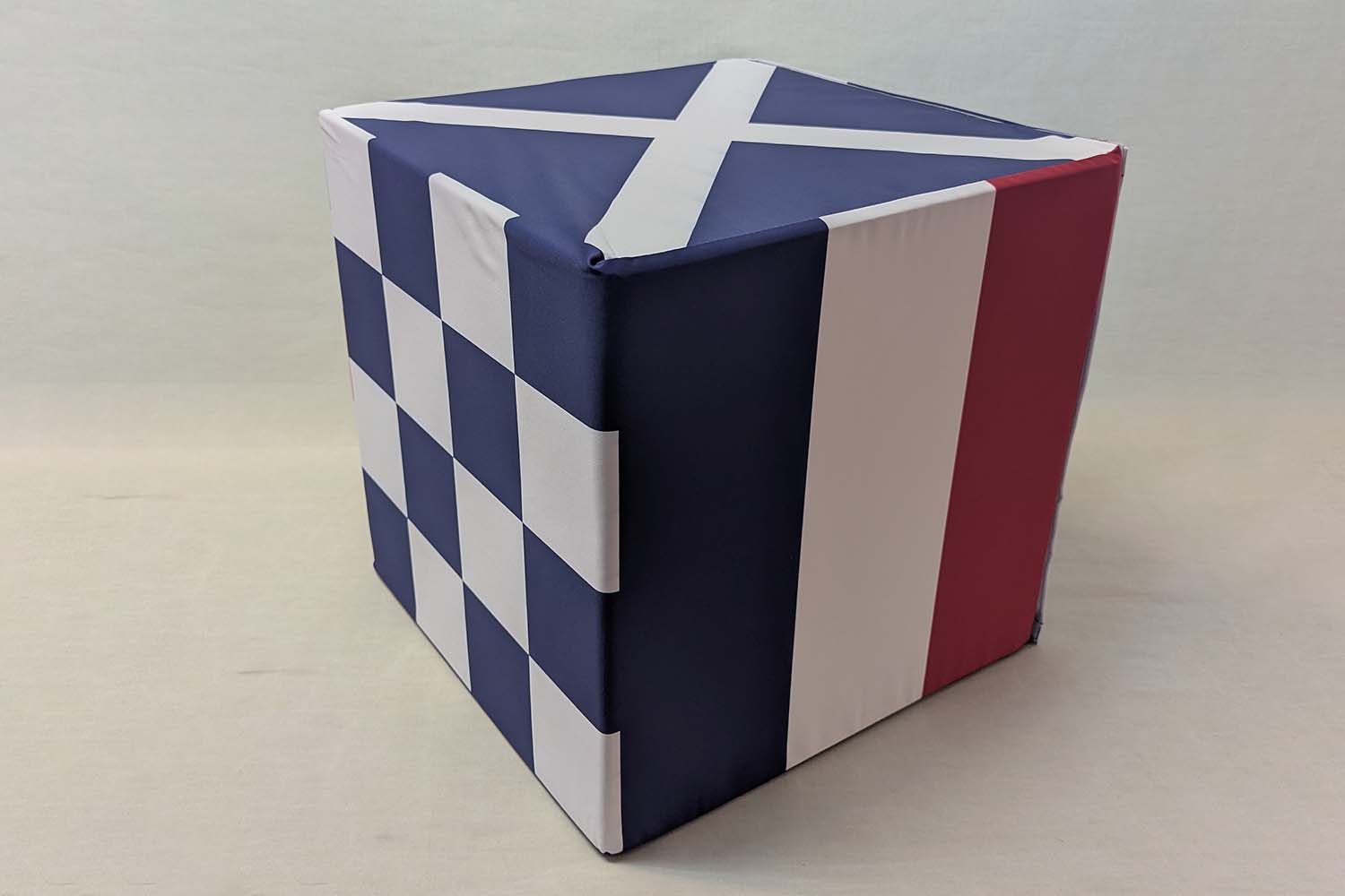 Code flags pouf 45x45 cm - 2
