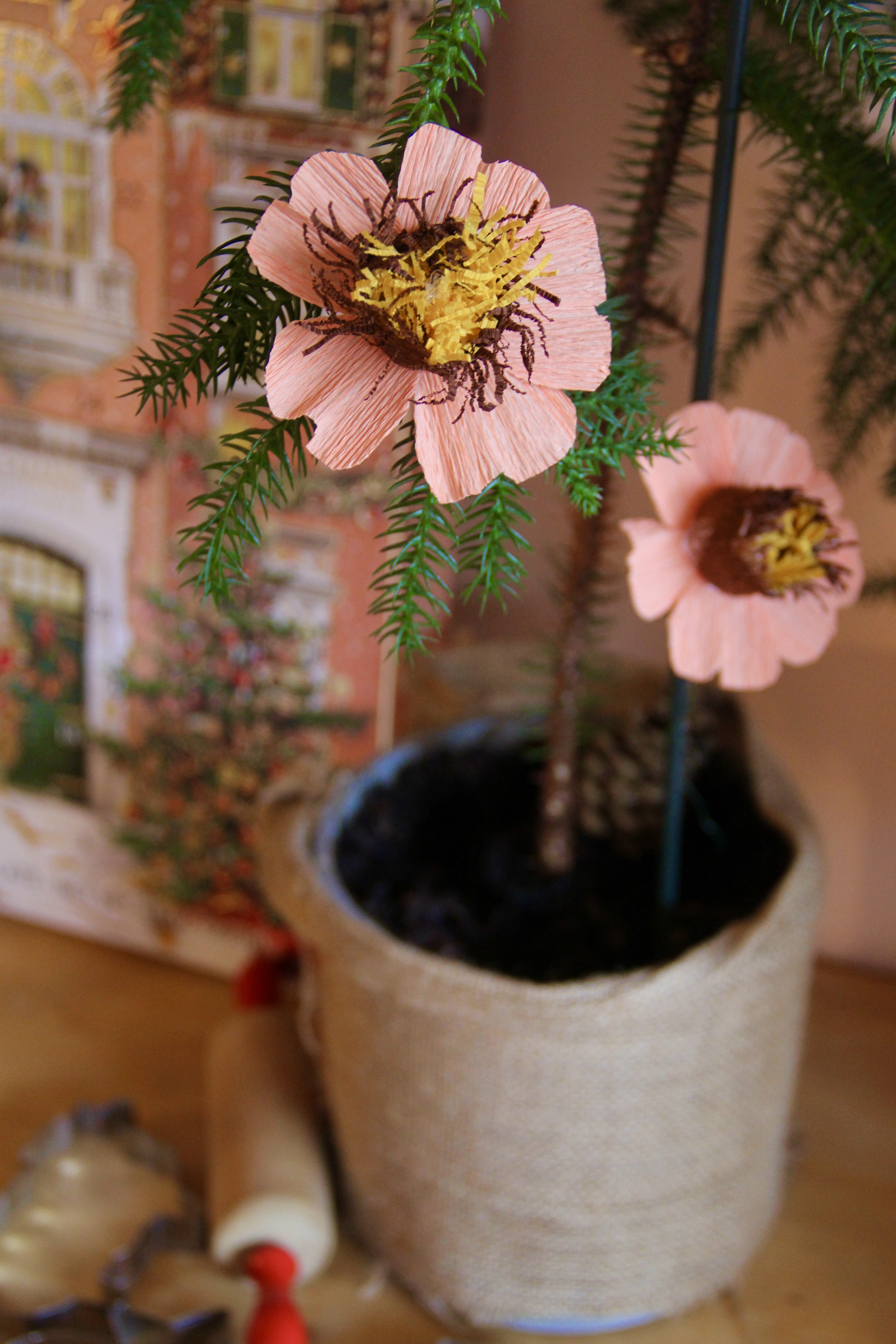 Blommor till granen - kreativ workshop i julens pappersflora 22/11 (14-16) - 7