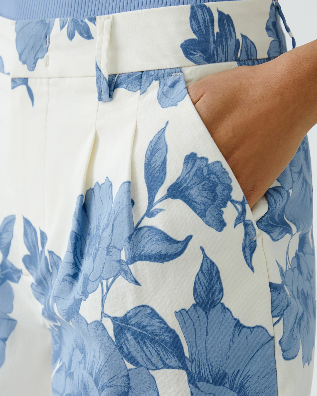 Bermudashorts kort blå/vit blommig - 3