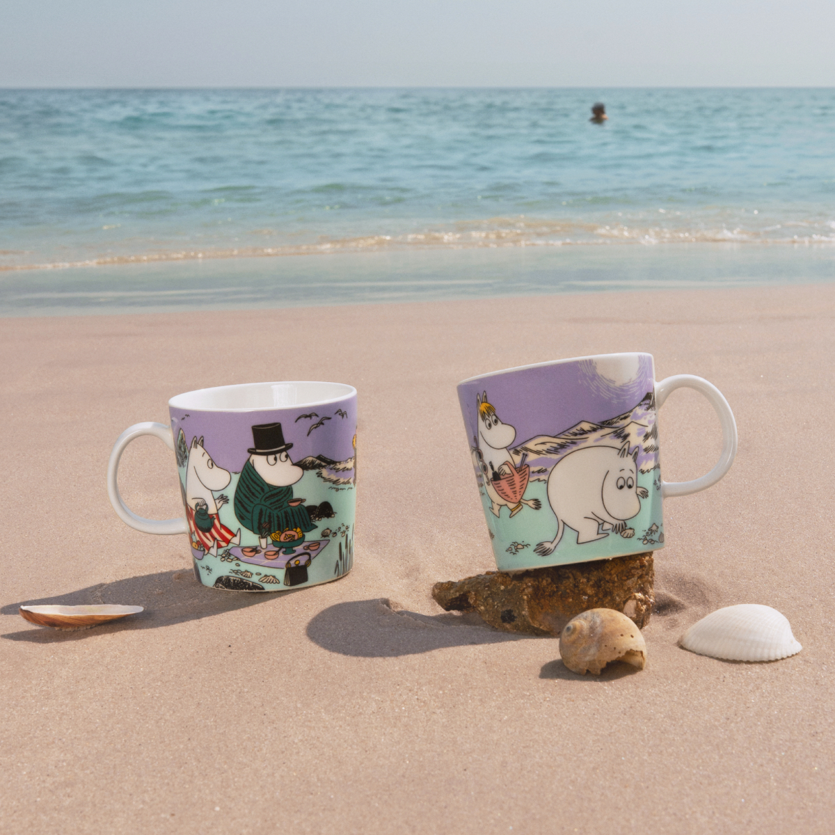 Arabia Moomin mug 30 cl - A day at the beach - Summer Seasonal Mug 2025 - 3