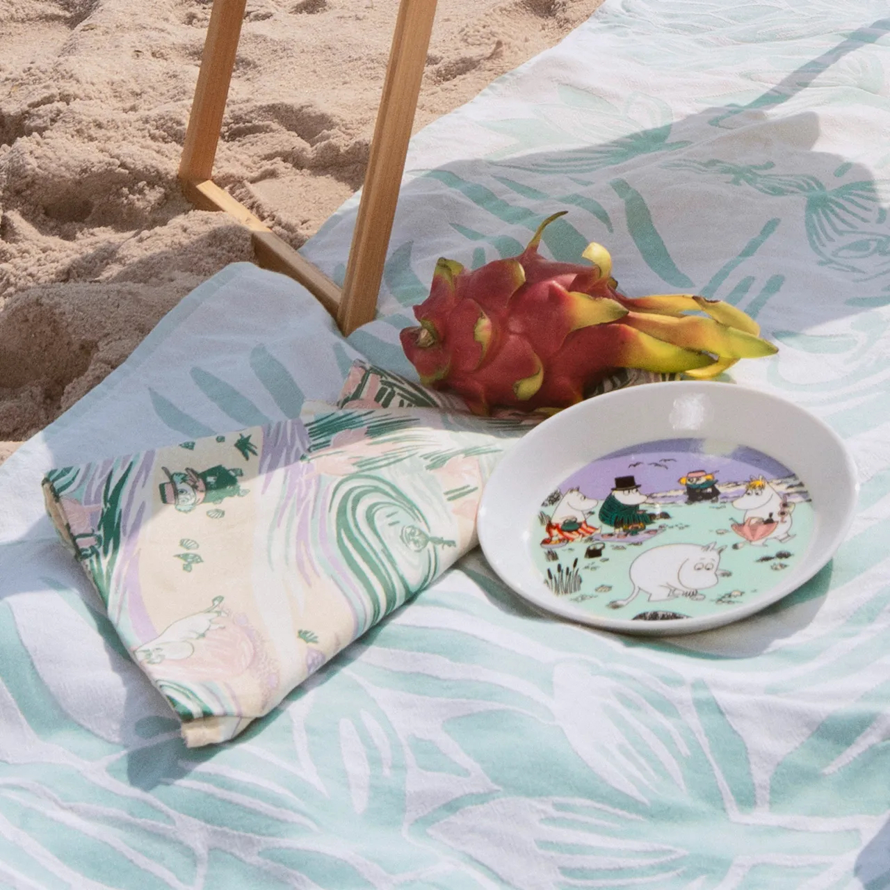 Moomin Kitchen Towel 50x70 cm - A day at the beach - 2