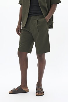 Matinique - Fisher Short - Light Army