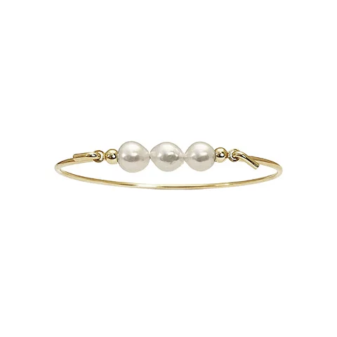 Armband md olika stenar eller symboler