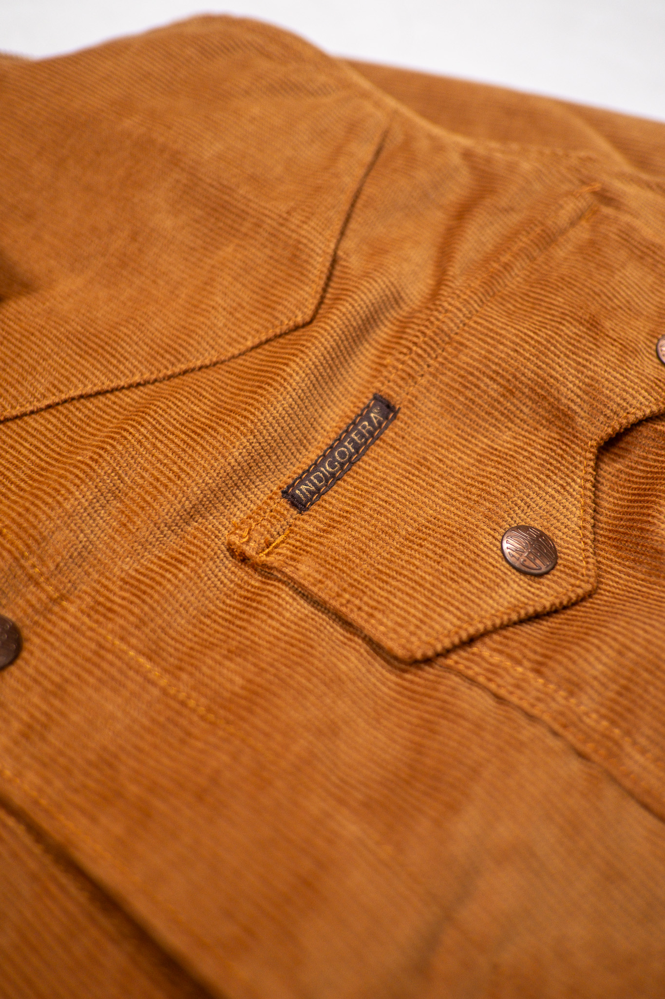 Indigofera - Cooper Corduroy 13W Gold - 3