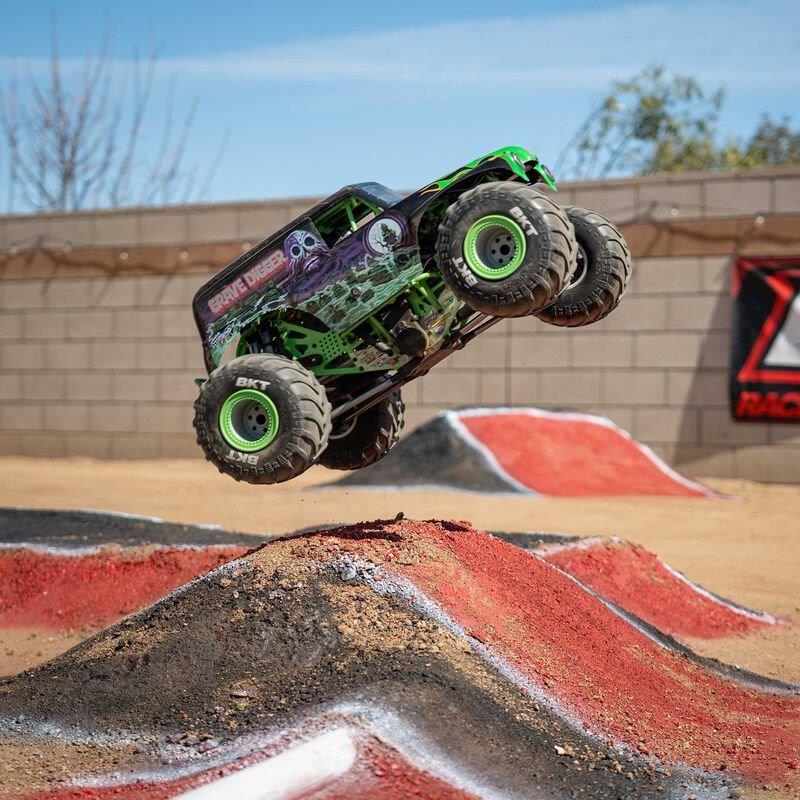 LOSI 1/8 LMT 2.0 Grave Digger 4X4 Solid Axle Brushless Monster Truck RTR, Green - 9