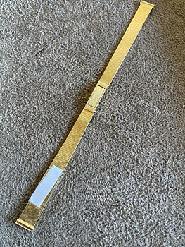 Urband dam i 18 karat guld. 16,2 gram.