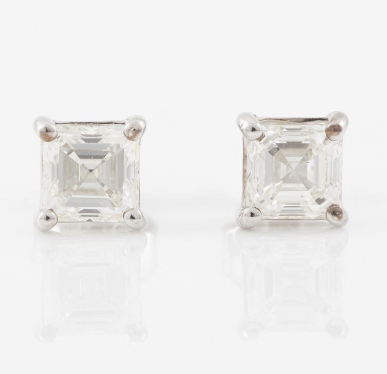 Square emerald cut 1 carat total.