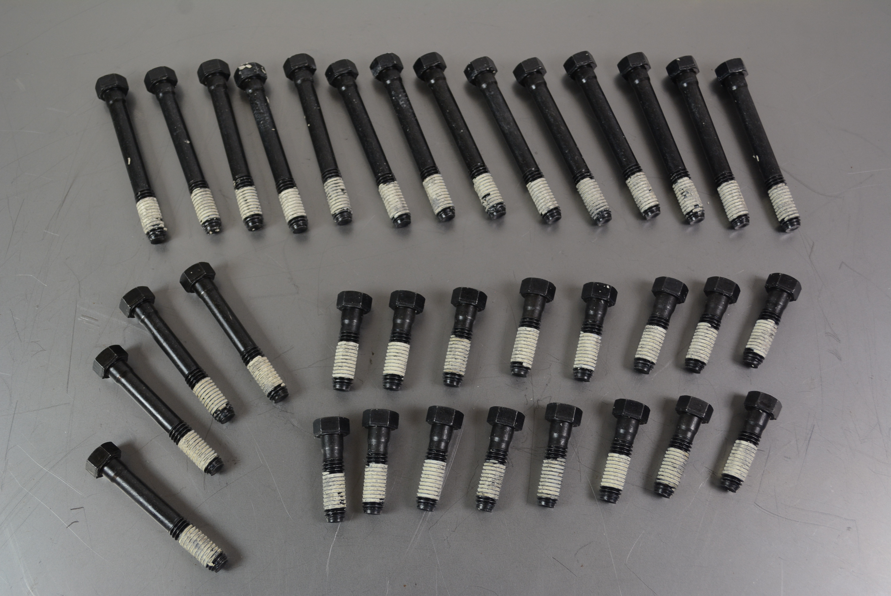 Cylinder Head Bolt Kit SBC 34 pc