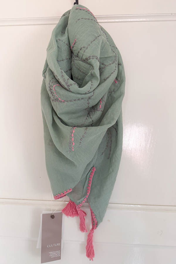 Culture - Trititrat Scarf Green Combo
