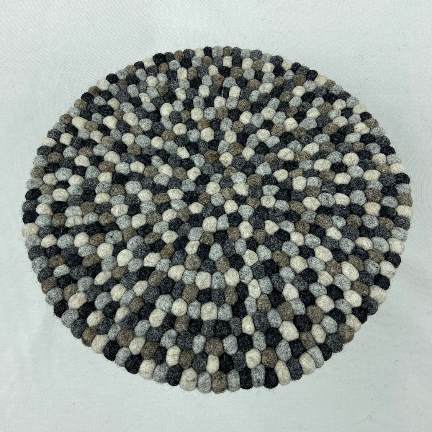 Wooldesign grytunderlägg av ullbollar, 33 cm, mix - 2