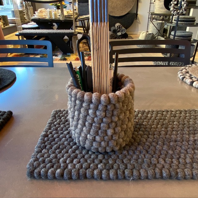 Wooldesign grytunderlägg & löpare av ullbollar, 20x90 cm, ljusgrå - 6