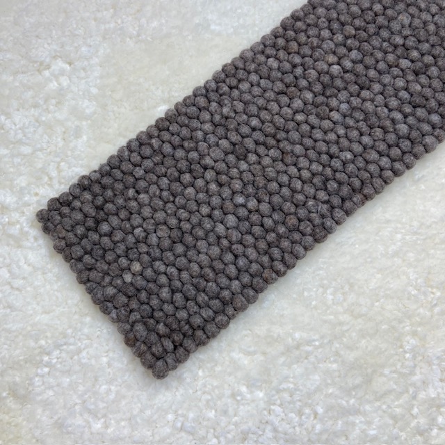 Wooldesign grytunderlägg & löpare av ullbollar, 20x90 cm, naturbrun - 2