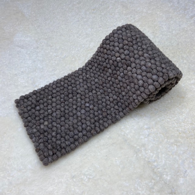 Wooldesign grytunderlägg & löpare av ullbollar, 20x90 cm, naturbrun - 3