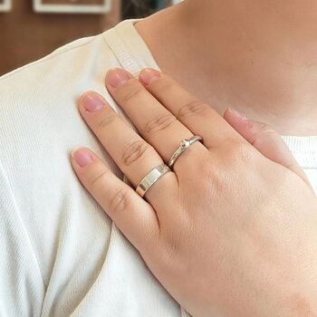 IAMLUND Stråla Boll ring silver