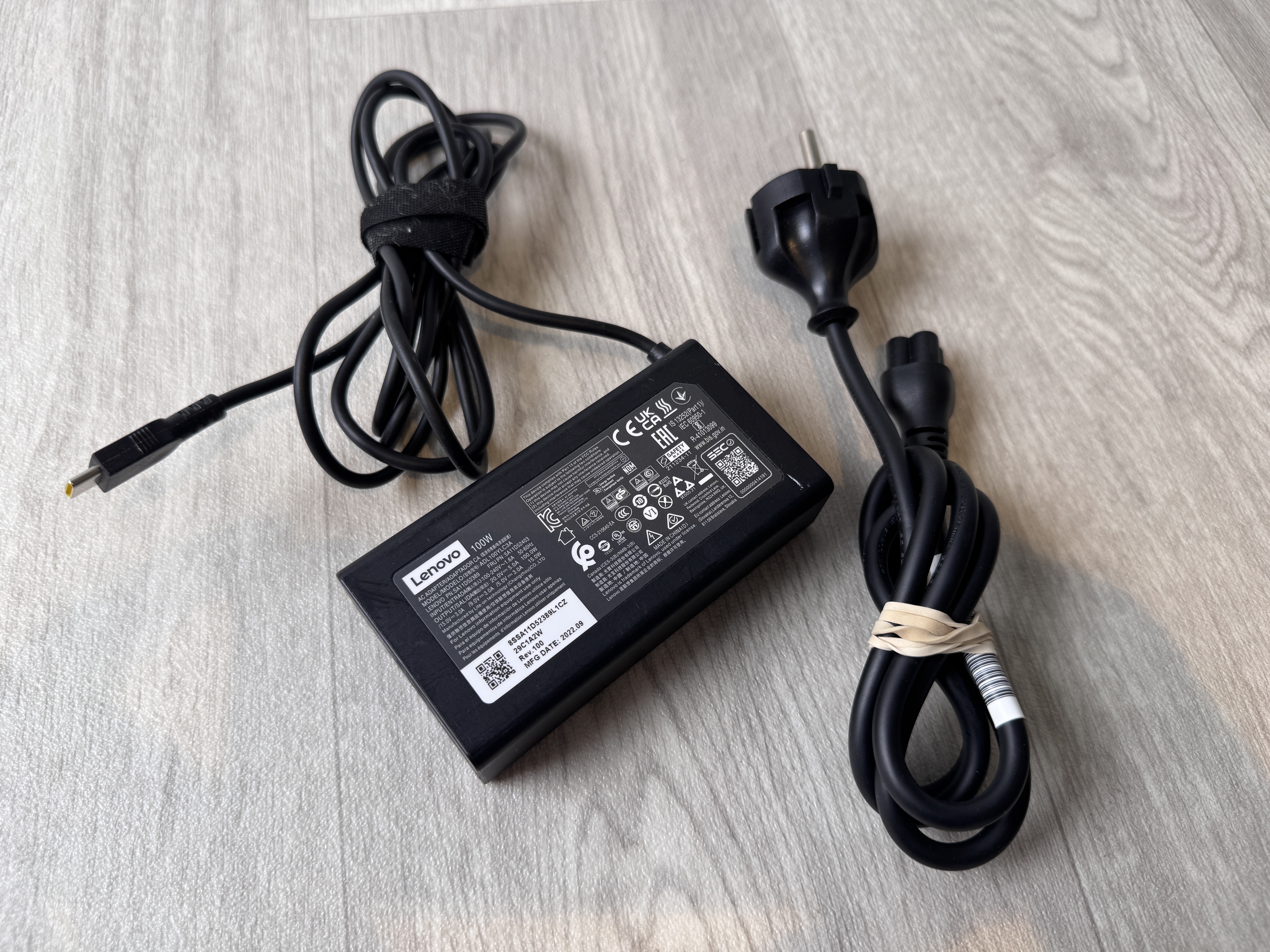 Original Lenovo 100W USB-C Laddare 20V 5A AC Adapter USBC 5A11D52403 SA11D52389