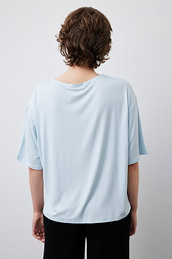 Movesgood - Olivia Top Light Blue