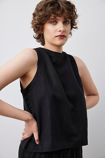 Movesgood - Noor Tank Top Black