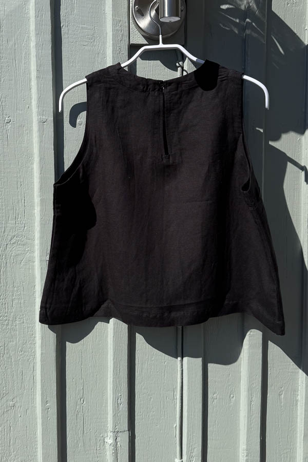 Movesgood - Noor Tank Top Black - 12