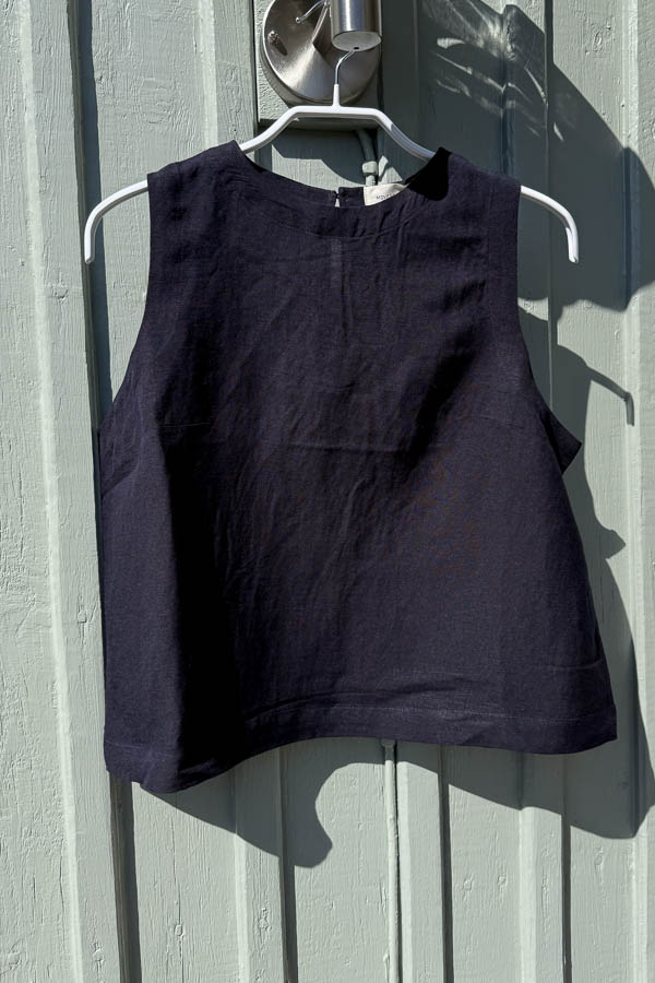 Movesgood - Noor Tank Top Dark Blue - 4