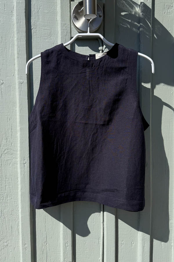 Movesgood - Noor Tank Top Dark Blue - 6
