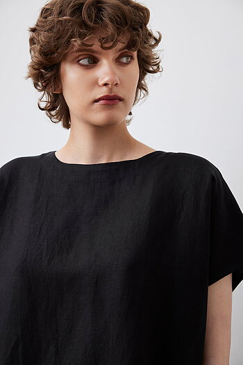 Movesgood - Ebelle Oversized Top Black