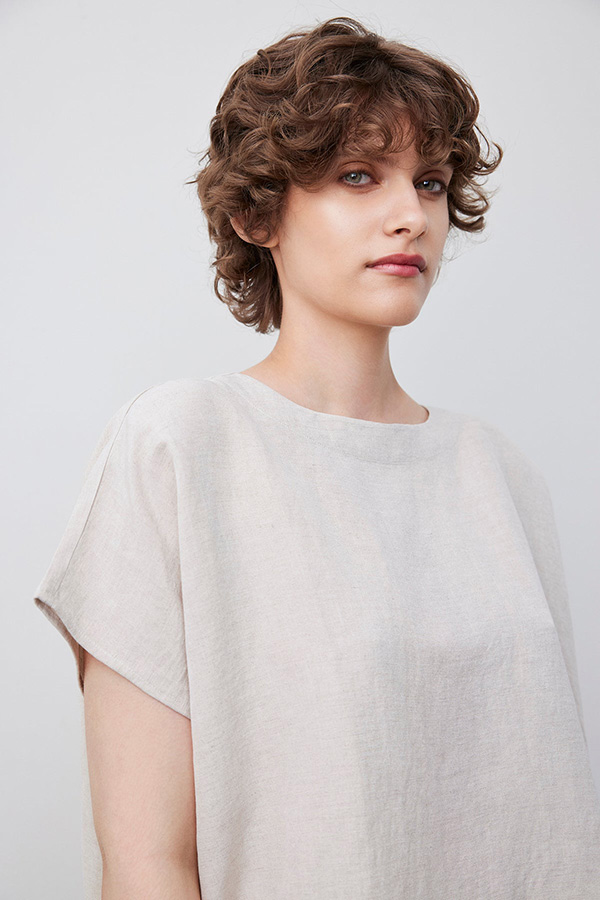 Movesgood - Ebelle Oversized Top Sand
