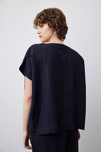 Movesgood - Ebelle Oversized Top Dark Blue