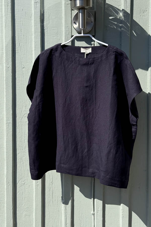Movesgood - Ebelle Oversized Top Dark Blue - 4