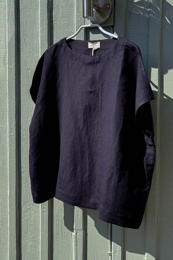Movesgood - Ebelle Oversized Top Dark Blue - 3