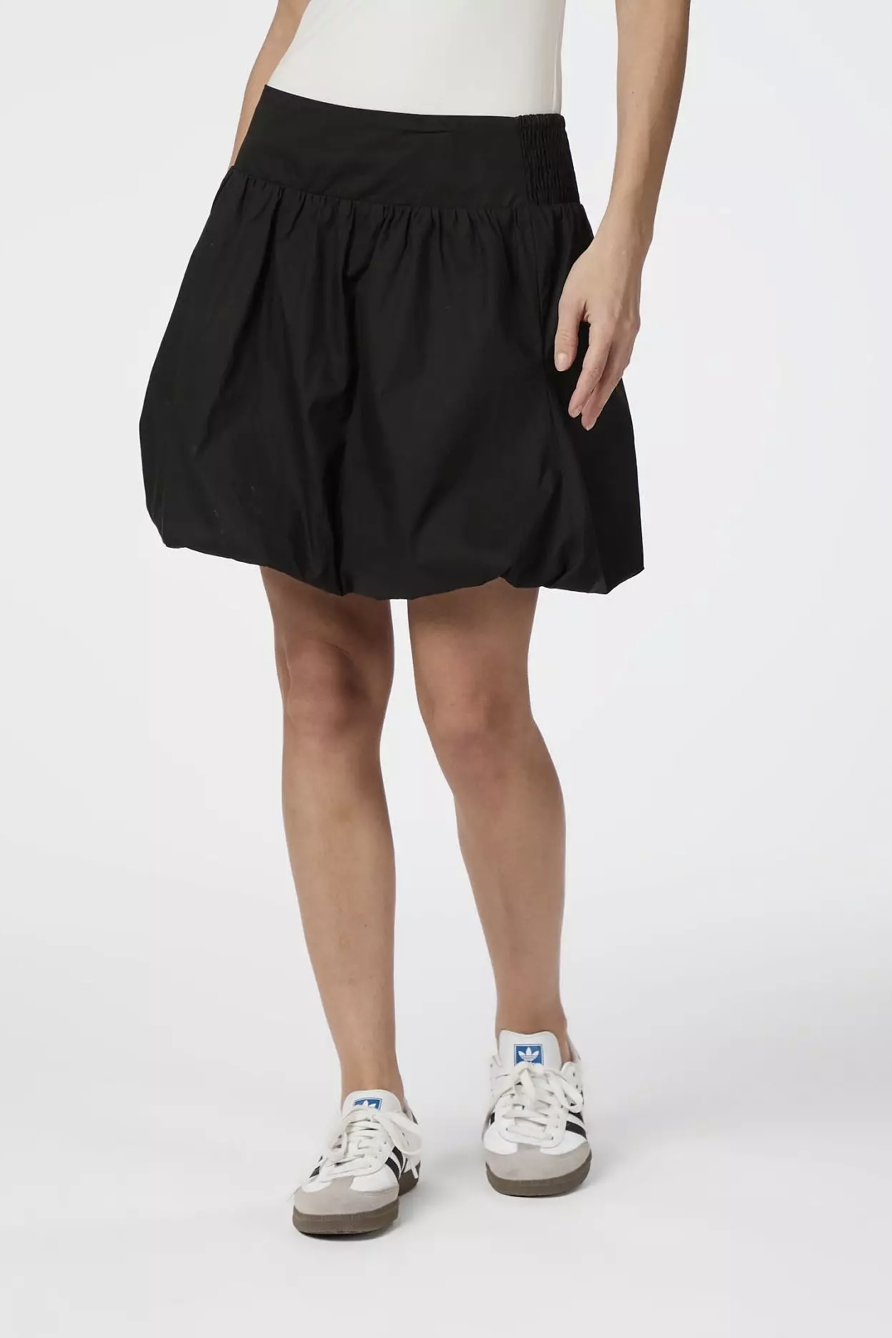 Neo Noir  - Orbita Balloon Skirt Black