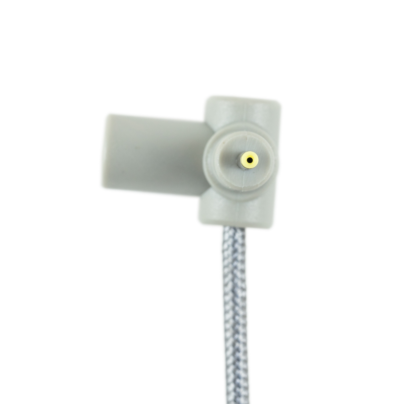 VAR7 myVolts Crazy Chain 0.7mm x 2.35mm male to train male 0.7mm x 2.35mm 26cm long - 4